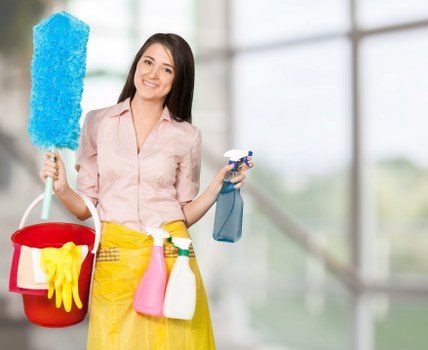 Professional house cleaning in a Chelsea apartment living room